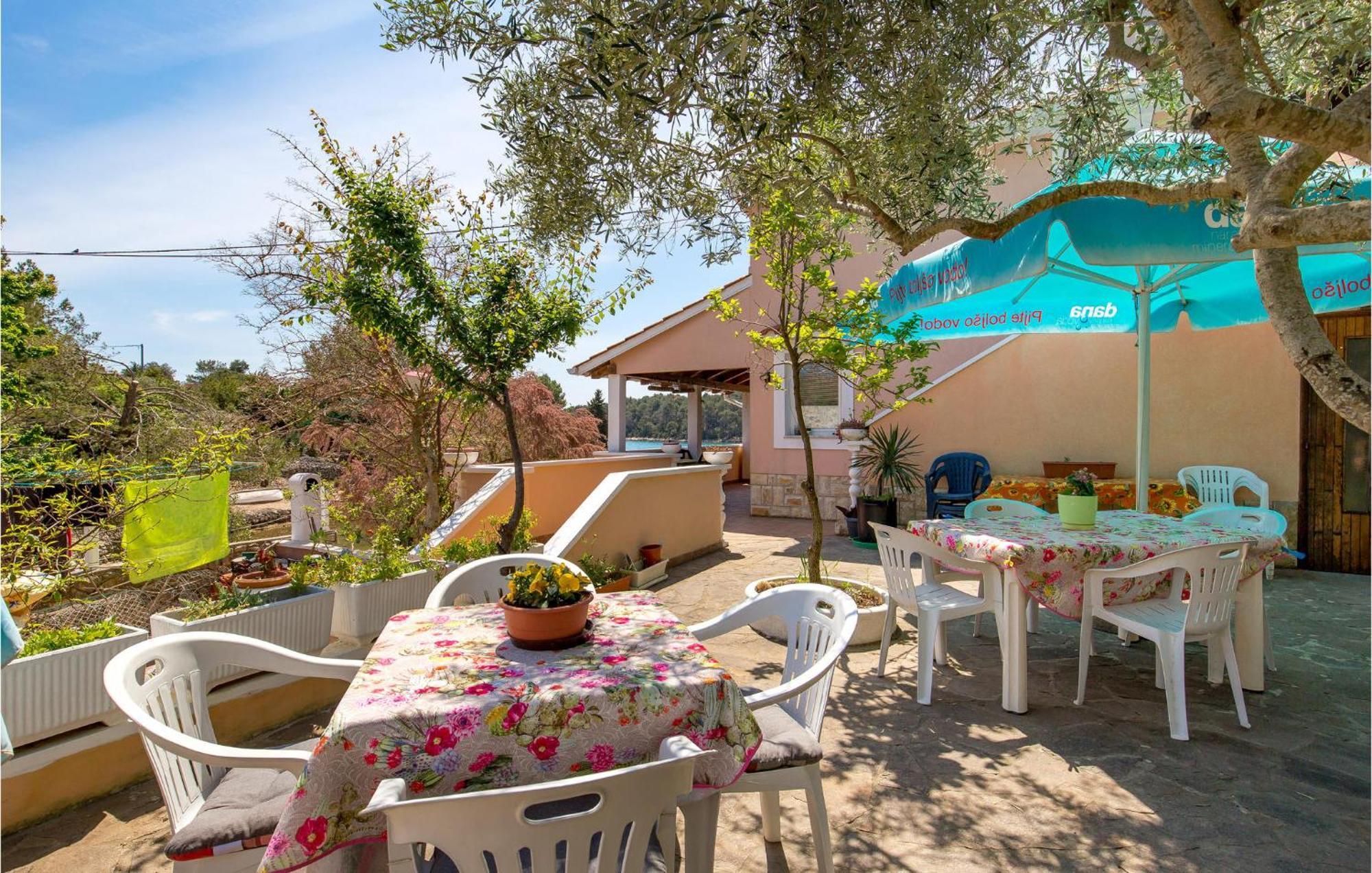 Beach Front Apartment In Punta Kriza With Kitchen Exterior photo